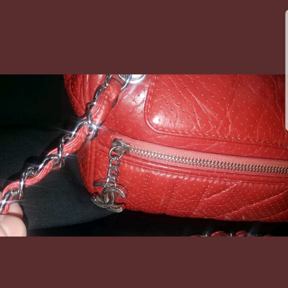 Chanel red bag - Picture 2 of 8